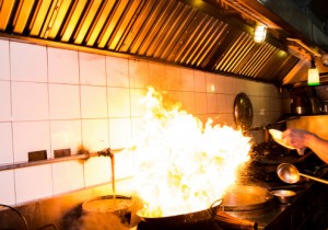 Do’s and Don’ts for Putting Out a Grease Fire